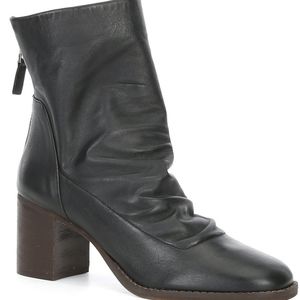 Chelsea & violet freedom ruched back zip block heel size 9